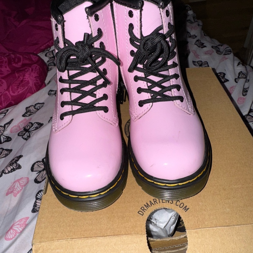 Toddler girl pink Dr.Marten boots